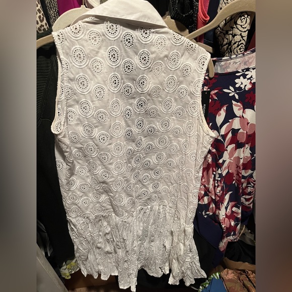 Samuel Dong white Eyelet dress/shirt with pockets -Size XXS - Picture 2 of 4